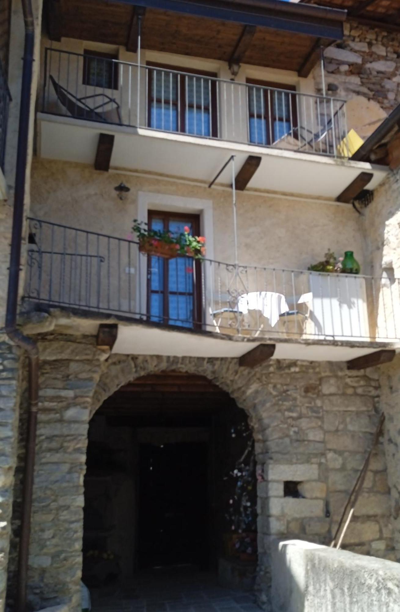Casa Elisa Affittacamere Armeno Exterior foto